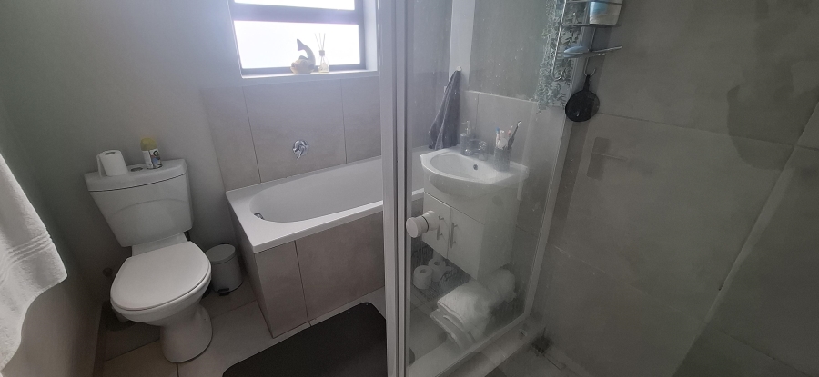 To Let 2 Bedroom Property for Rent in Brackenfell South Western Cape
